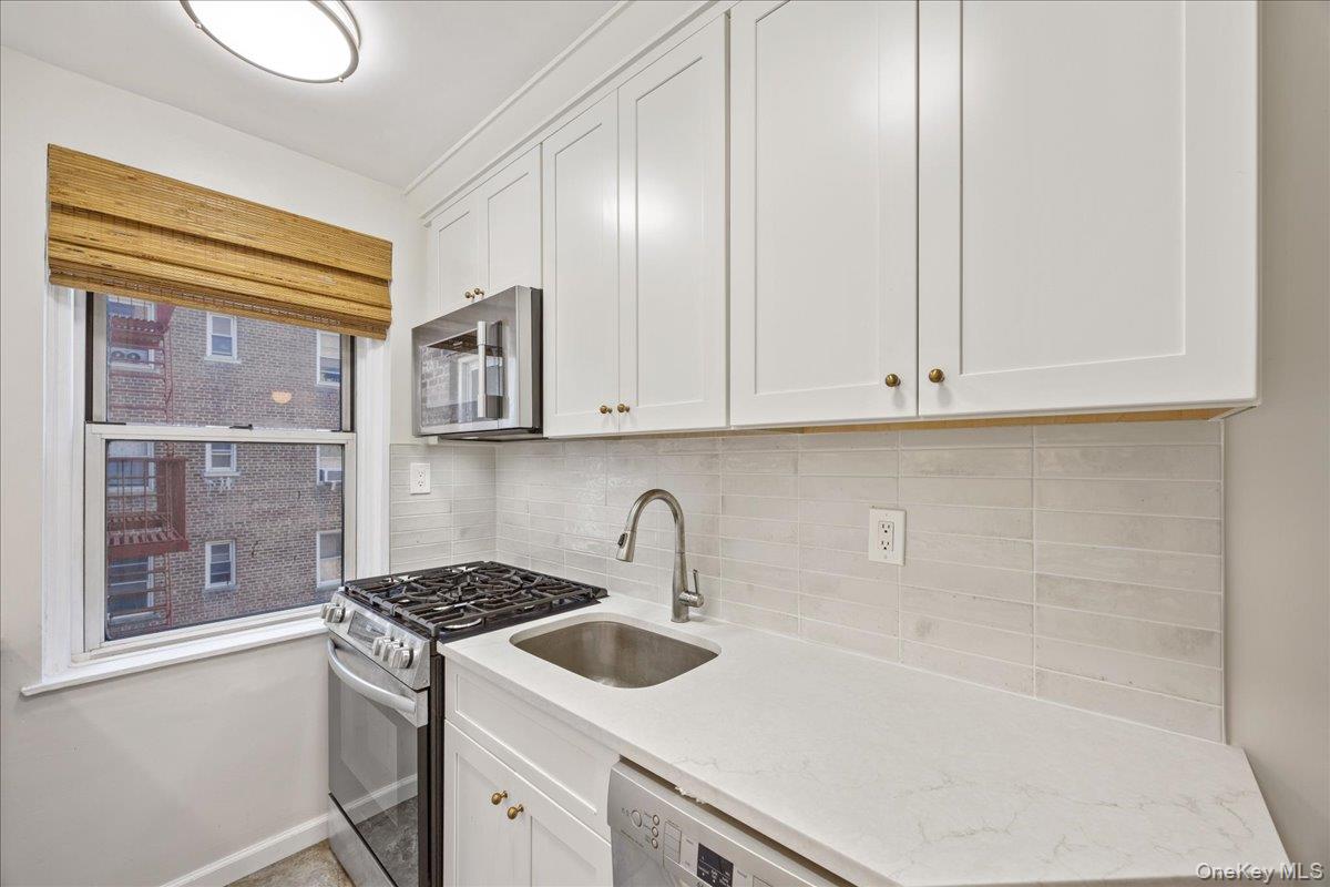 821 Bronx River Road, Unit 4D Yonkers, NY 10708 - Photo 16 of 32 Gallery Image 16
