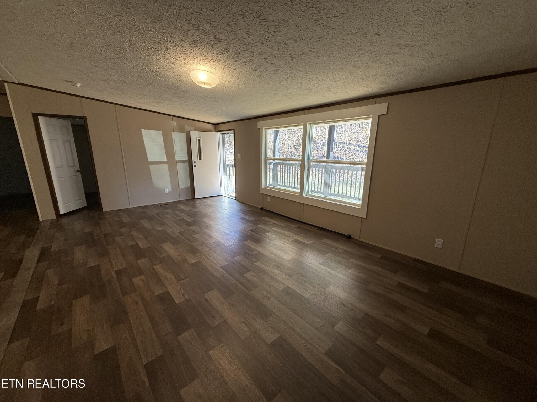 8211 Barker Road Corryton, TN 37721 - Photo 3 of 18