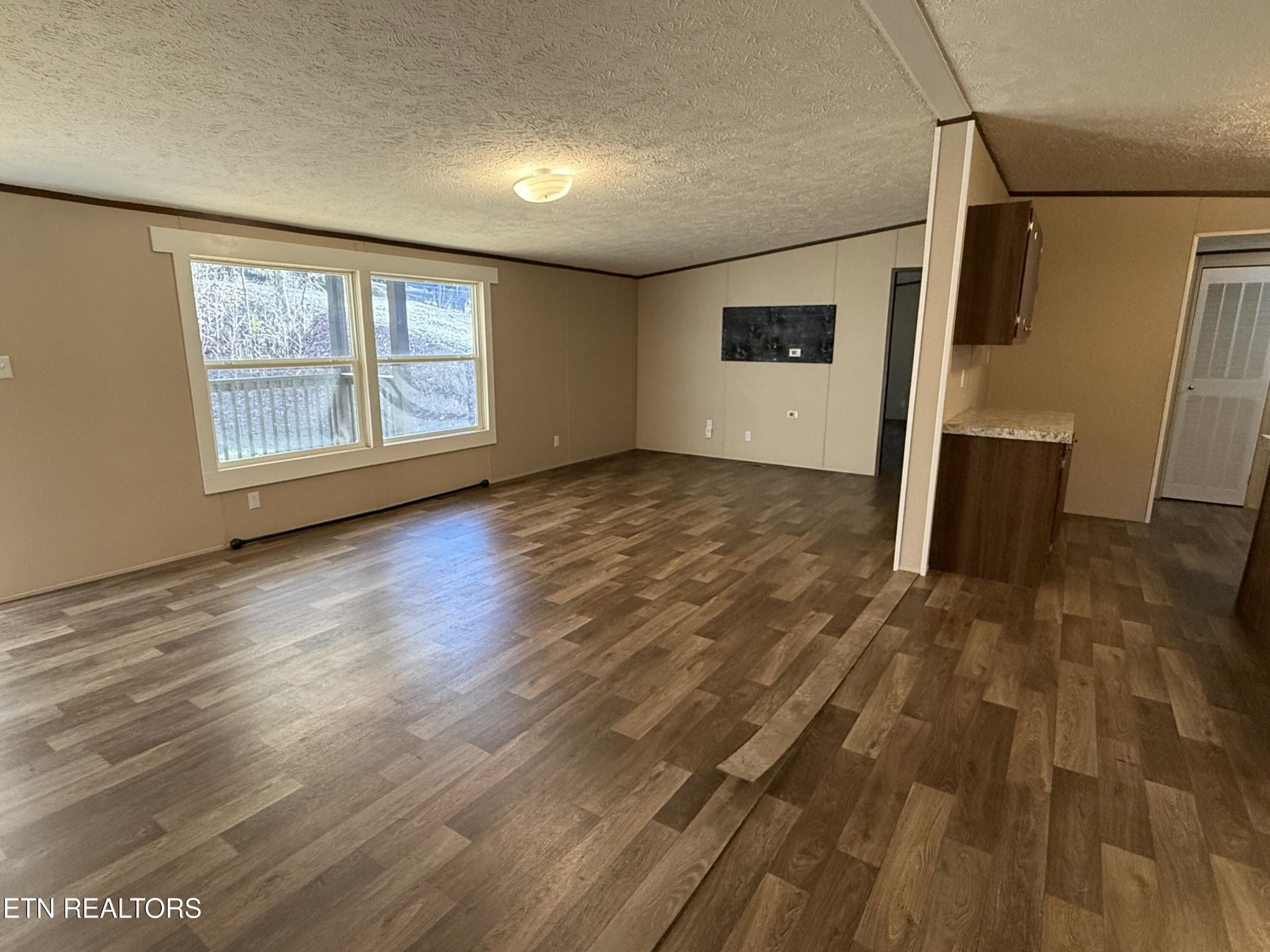 8211 Barker Road Corryton, TN 37721 - Photo 4 of 18