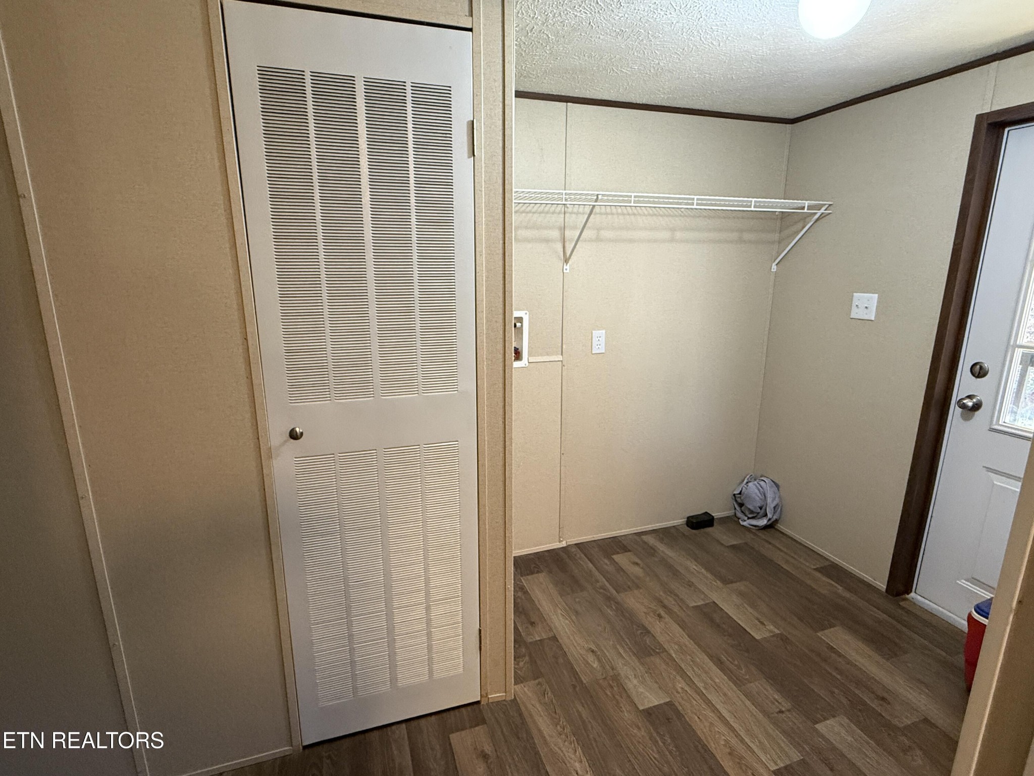 8211 Barker Road Corryton, TN 37721 - Photo 8 of 18