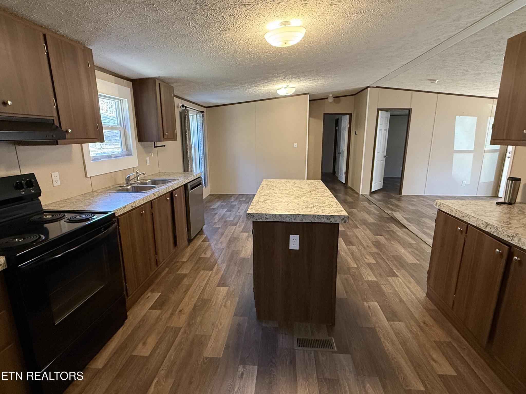 8211 Barker Road Corryton, TN 37721 - Photo 8 of 17