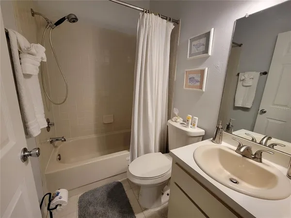 $2,750 | 2771 Summerdale Drive, Unit 1, Clearwater, FL 33761