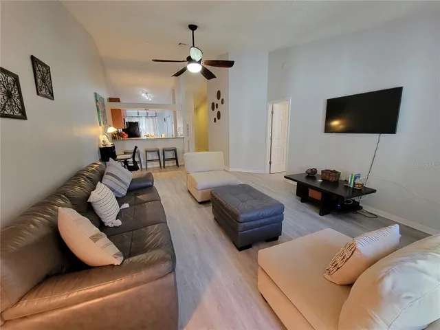 $3,250 | 2771 Summerdale Drive, Unit 1, Clearwater, FL 33761