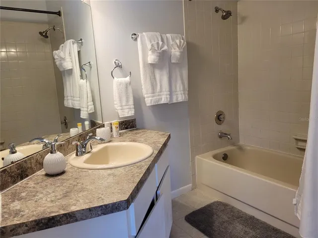 $3,250 | 2771 Summerdale Drive, Unit 1, Clearwater, FL 33761