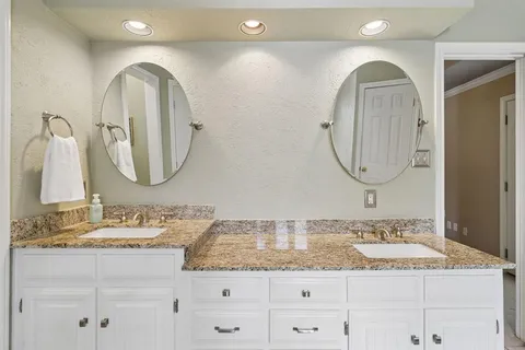 $499,900 | 213 Mesa Drive, Sunnyvale, TX 75182
