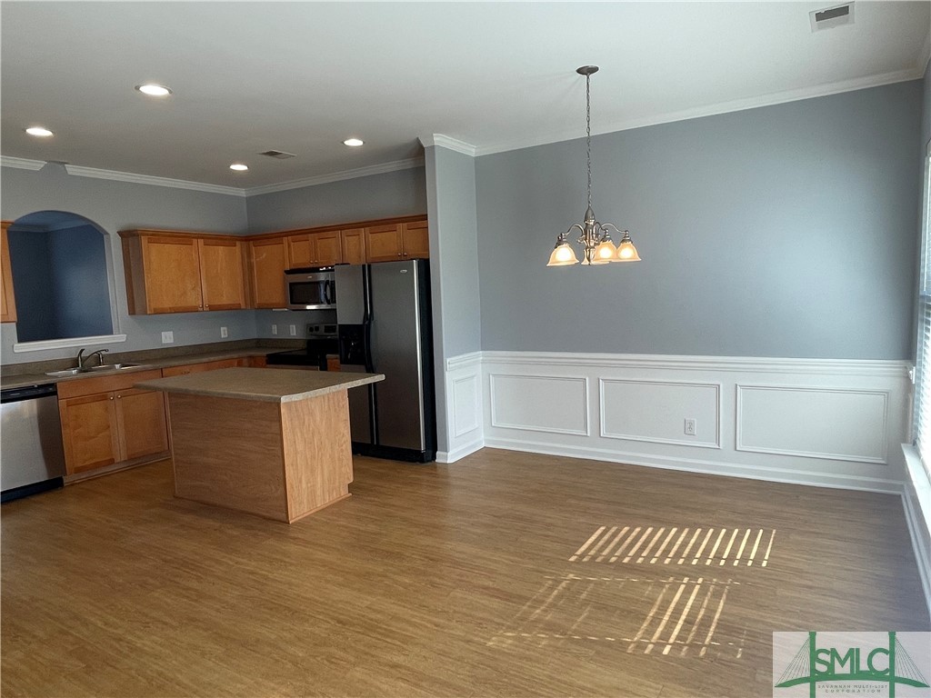 215 Durham Park Way Pooler, GA 31322 - Photo 11 of 41 Dining area