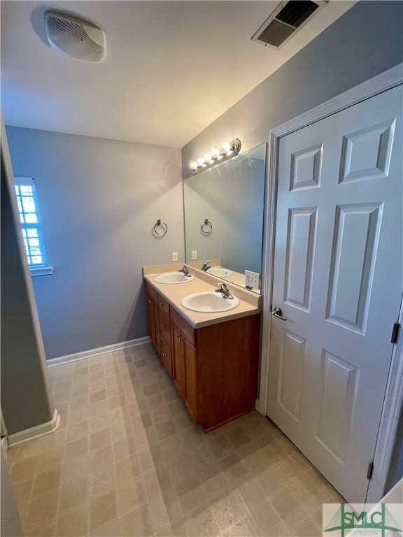 215 Durham Park Way Pooler, GA 31322 - Photo 19 of 41 In this photo I'm standing in the tub to show the