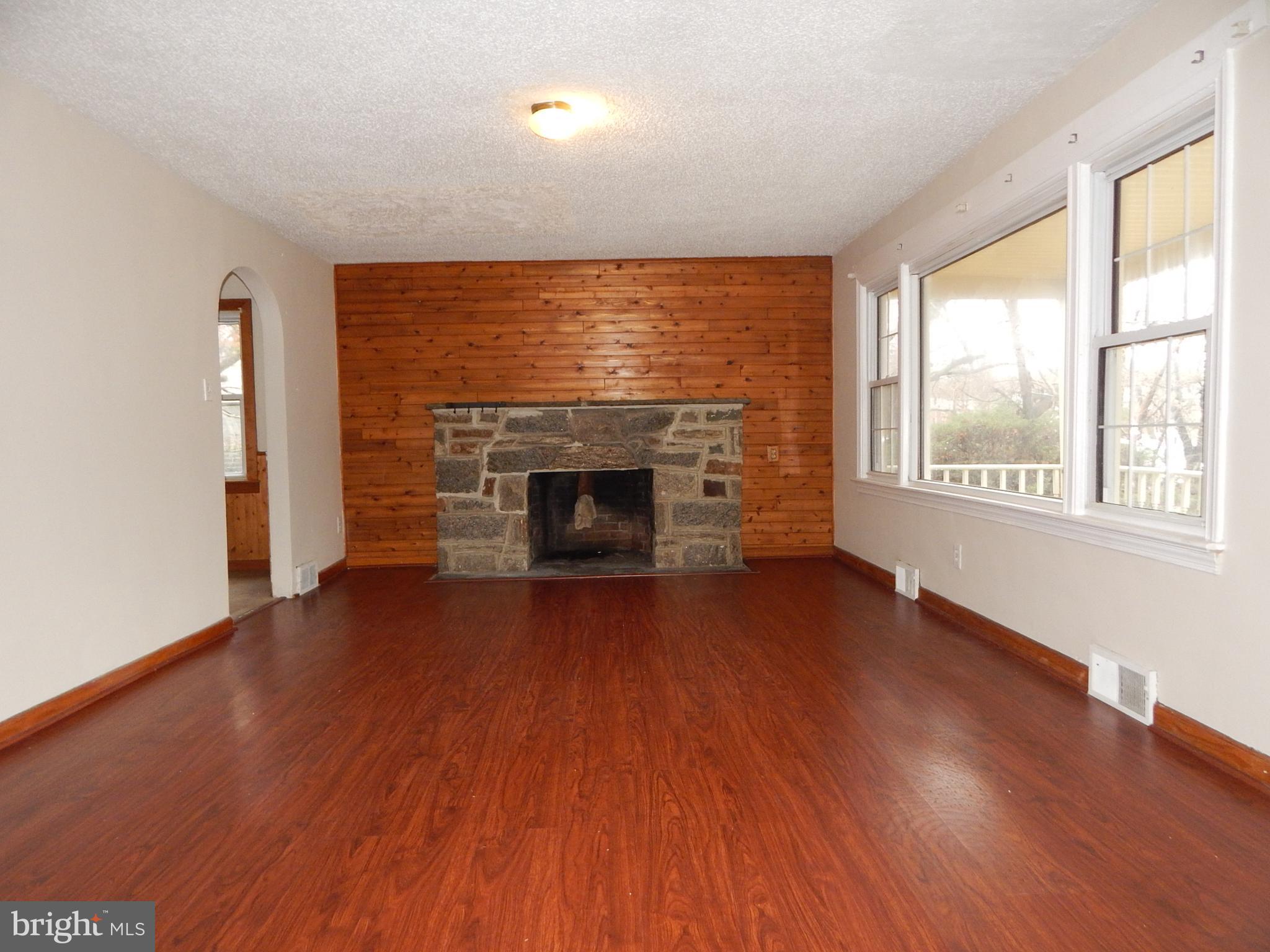 60 Cedar Lane Clementon, NJ 08021 - Photo 3 of 20 Living room