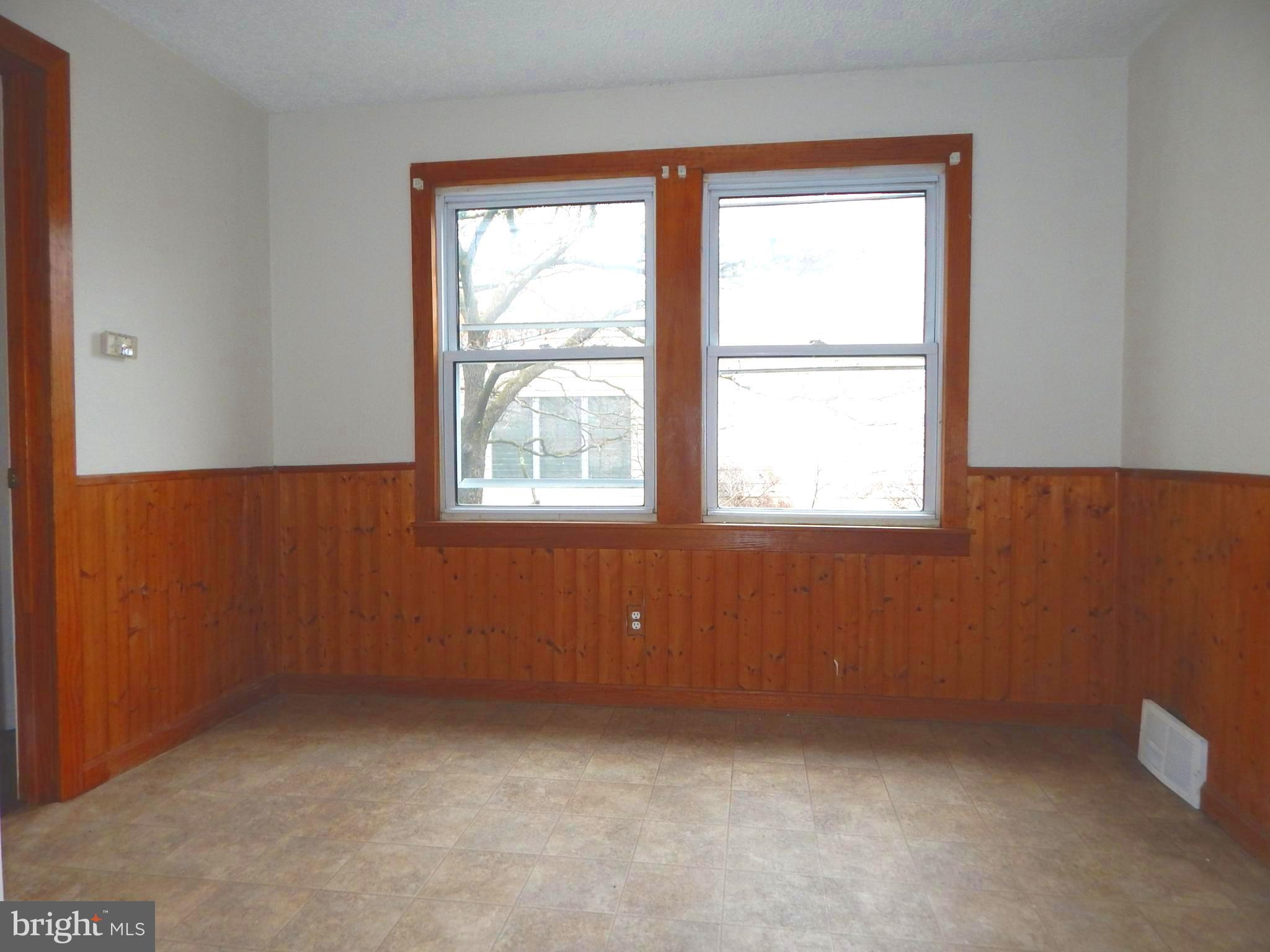 60 Cedar Lane Clementon, NJ 08021 - Photo 7 of 20 Dining area