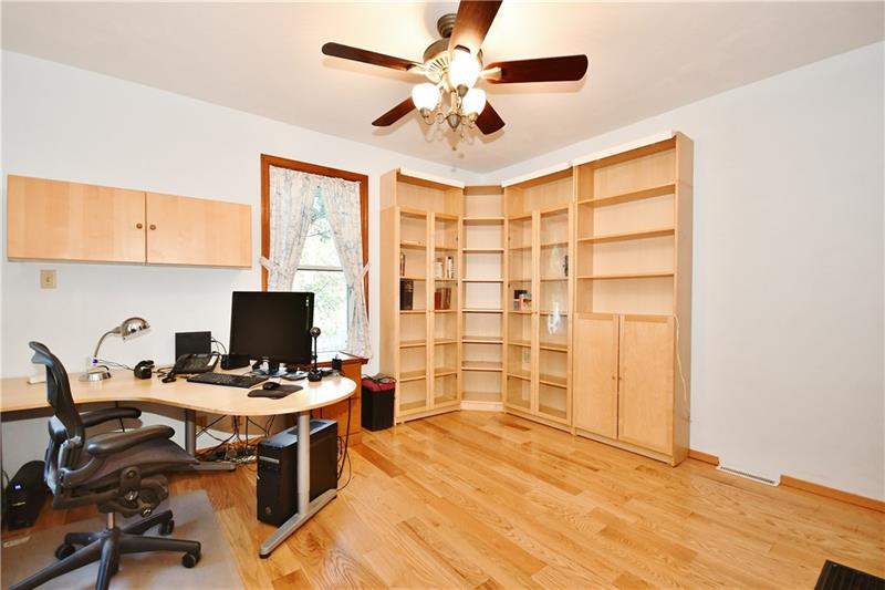 1154 Sugar Run Road Venetia, PA 15367 - Photo 23 of 24 1st Floor den.