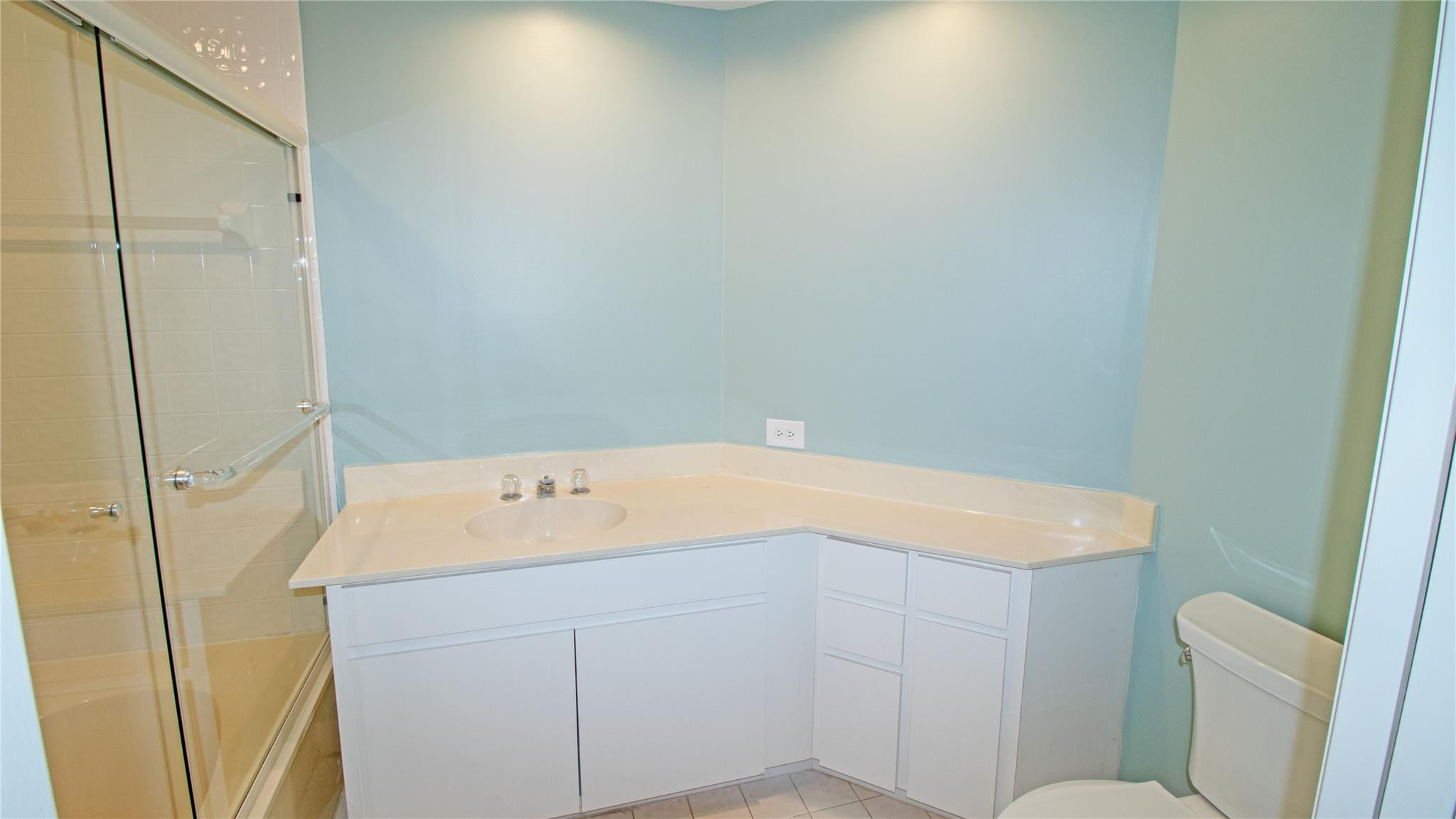 221 Northeast Plantation Road, Unit 213 Stuart, FL 34996 - Photo 16 of 33 Photo 16
