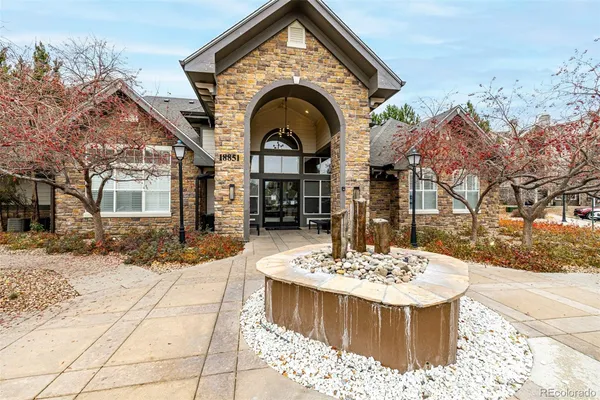 $2,300 | 18919 East Warren Circle, Unit B107, Aurora, CO 80013