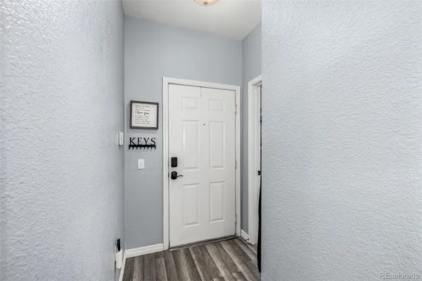 $2,300 | 18919 East Warren Circle, Unit B107, Aurora, CO 80013