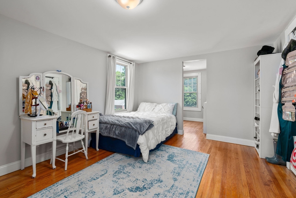 107 Perkins Street Springfield, MA 01118 - Photo 18 of 29