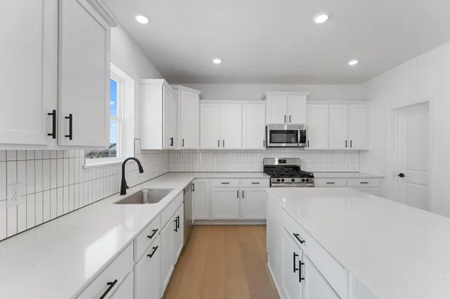 $533,015 | 1052 Ashbury Lane Northeast, Hanover, MN 55341