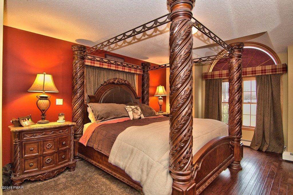 422 Boneridge Road Hawley, PA 18428 - Photo 11 of 69