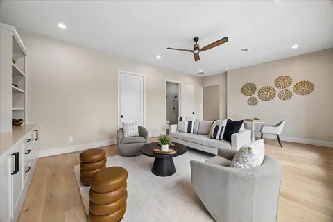 $1,850,000 | 5314 Evergreen Street, Bellaire, TX 77401