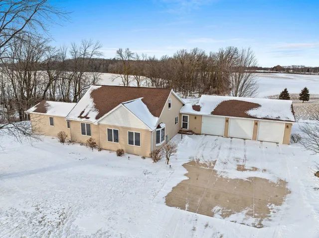 $499,900 | E0264 Church Road, Luxemburg, WI 54217