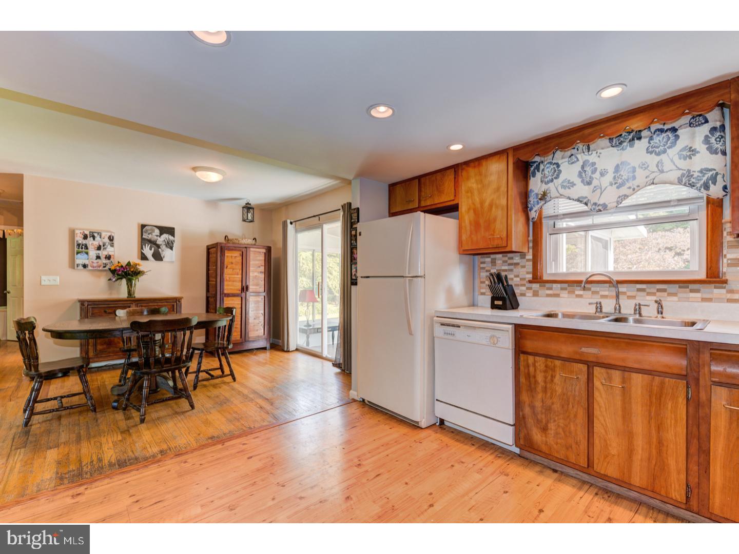 1653 Chestnut Ridge Road Upper Black Eddy, PA 18972 - Photo 4 of 25 Gallery Image 4