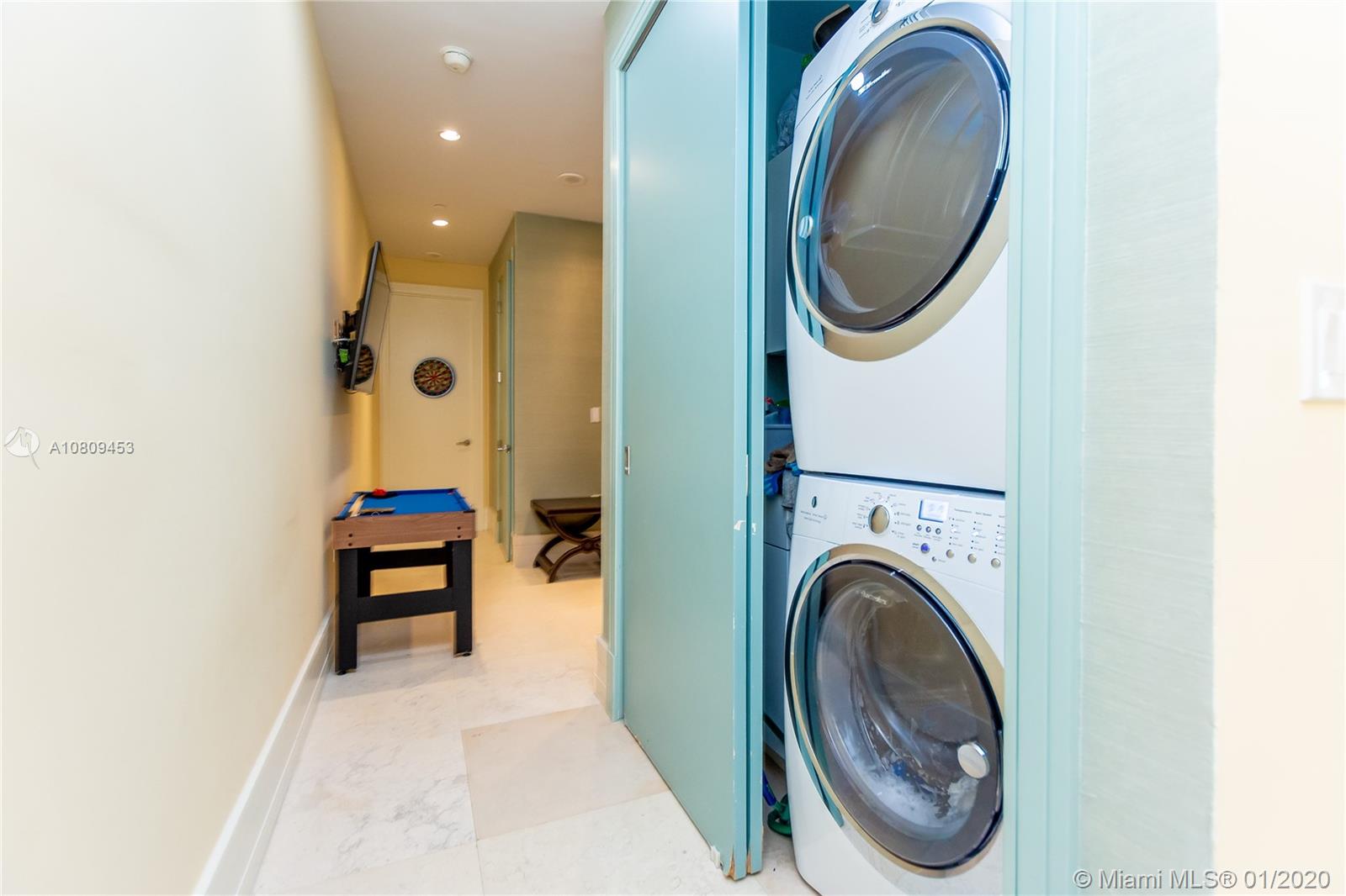 900 Brickell Key Boulevard, Unit 2704 Miami, FL 33131 - Photo 13 of 22