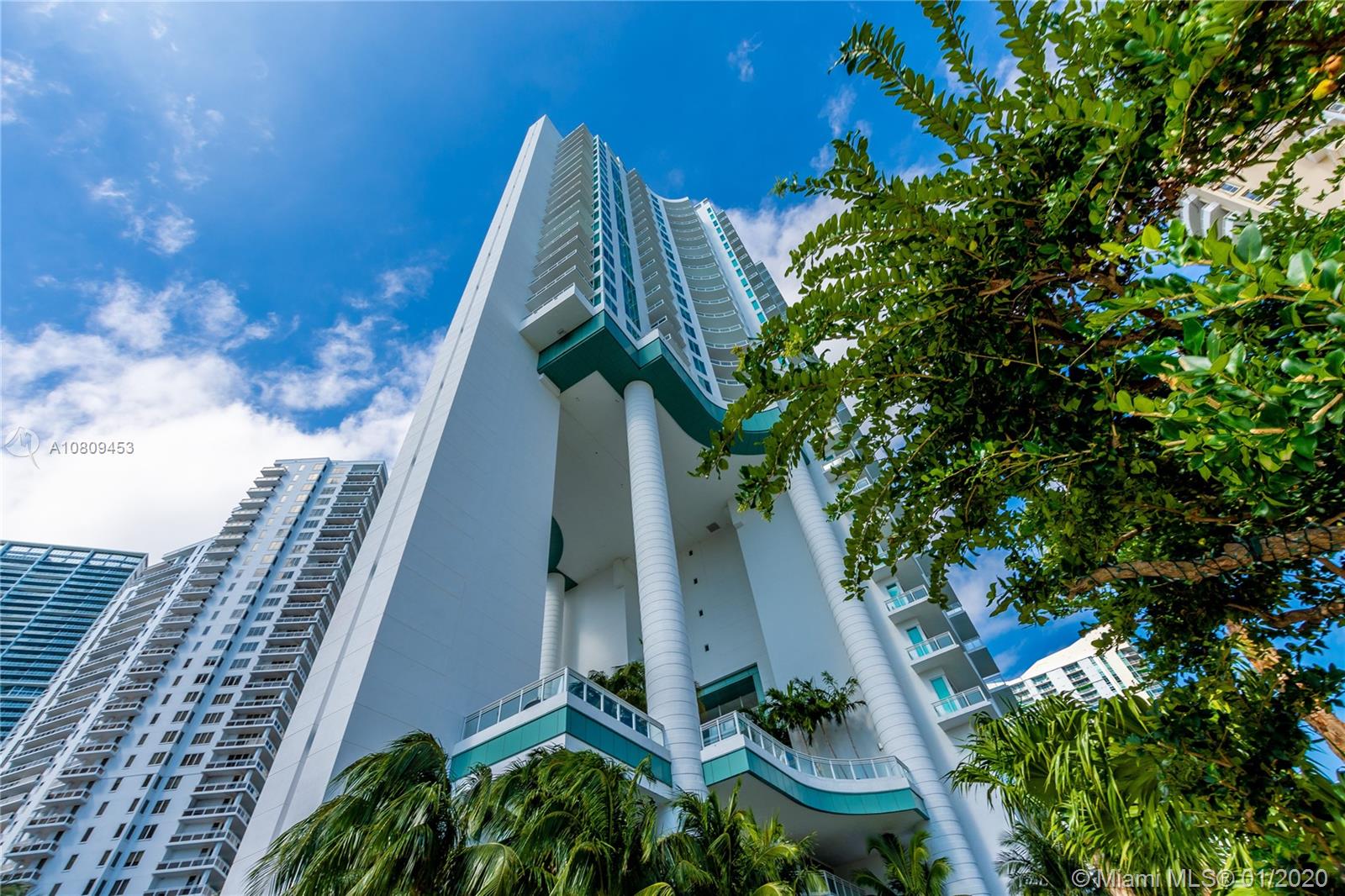 900 Brickell Key Boulevard, Unit 2704 Miami, FL 33131 - Photo 21 of 22