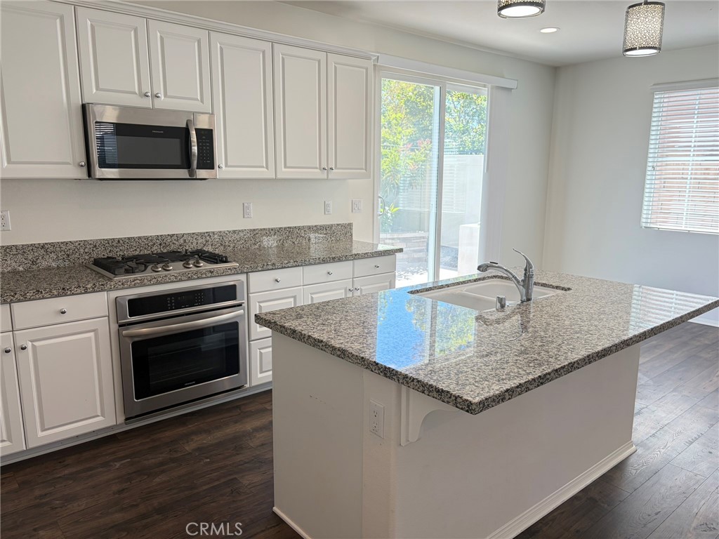 42688 Azure Street Temecula, CA 92592 - Photo 14 of 46