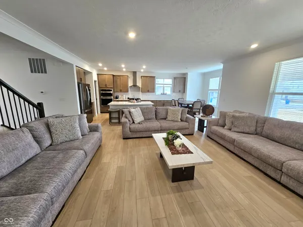 $4,500 | 15445 Hurst Road, Fishers, IN 46040