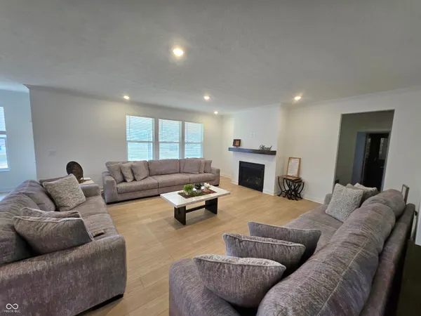 $4,500 | 15445 Hurst Road, Fishers, IN 46040