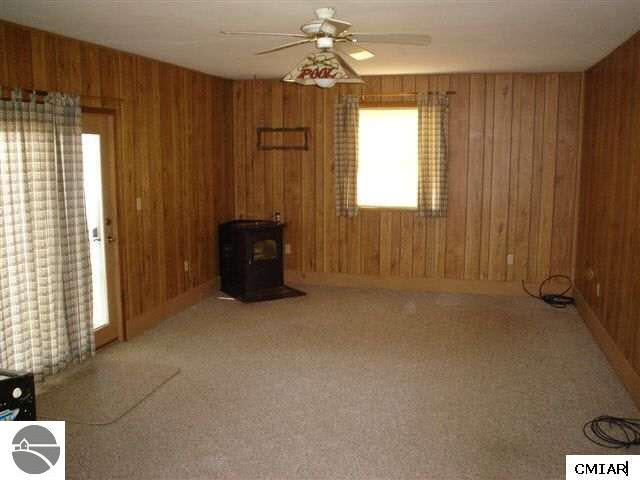 4130 North Coldwater Road Weidman, MI 48893 - Photo 5 of 9 1771780-4.JPG