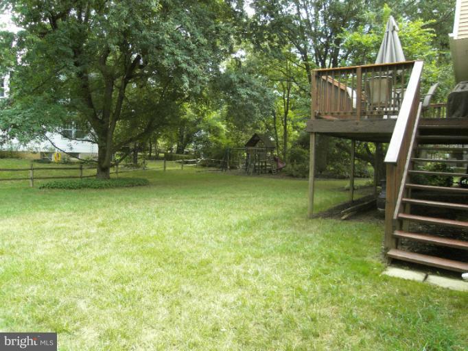 9912 Manet Road Burke, VA 22015 - Photo 20 of 30 Exterior (Rear)
