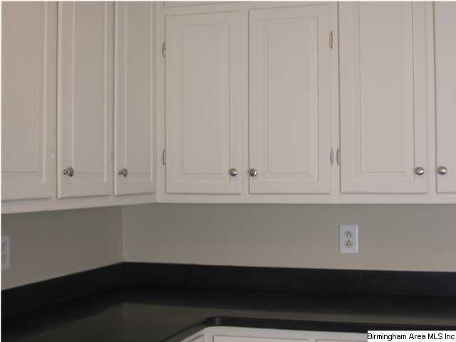 809 Spring Lake Circle Birmingham, AL 35217 - Photo 15 of 32