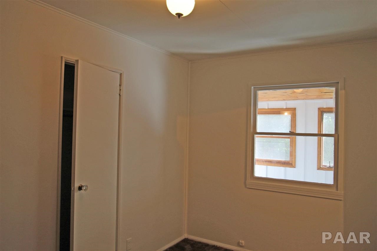 933 West Ridgemont Road Peoria, IL 61614 - Photo 18 of 27 Gallery Image 18