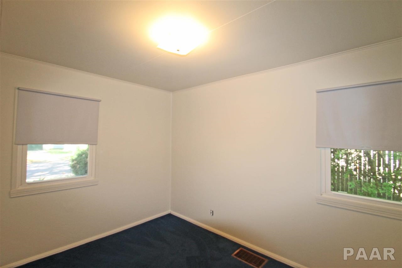 933 West Ridgemont Road Peoria, IL 61614 - Photo 23 of 27 Gallery Image 23