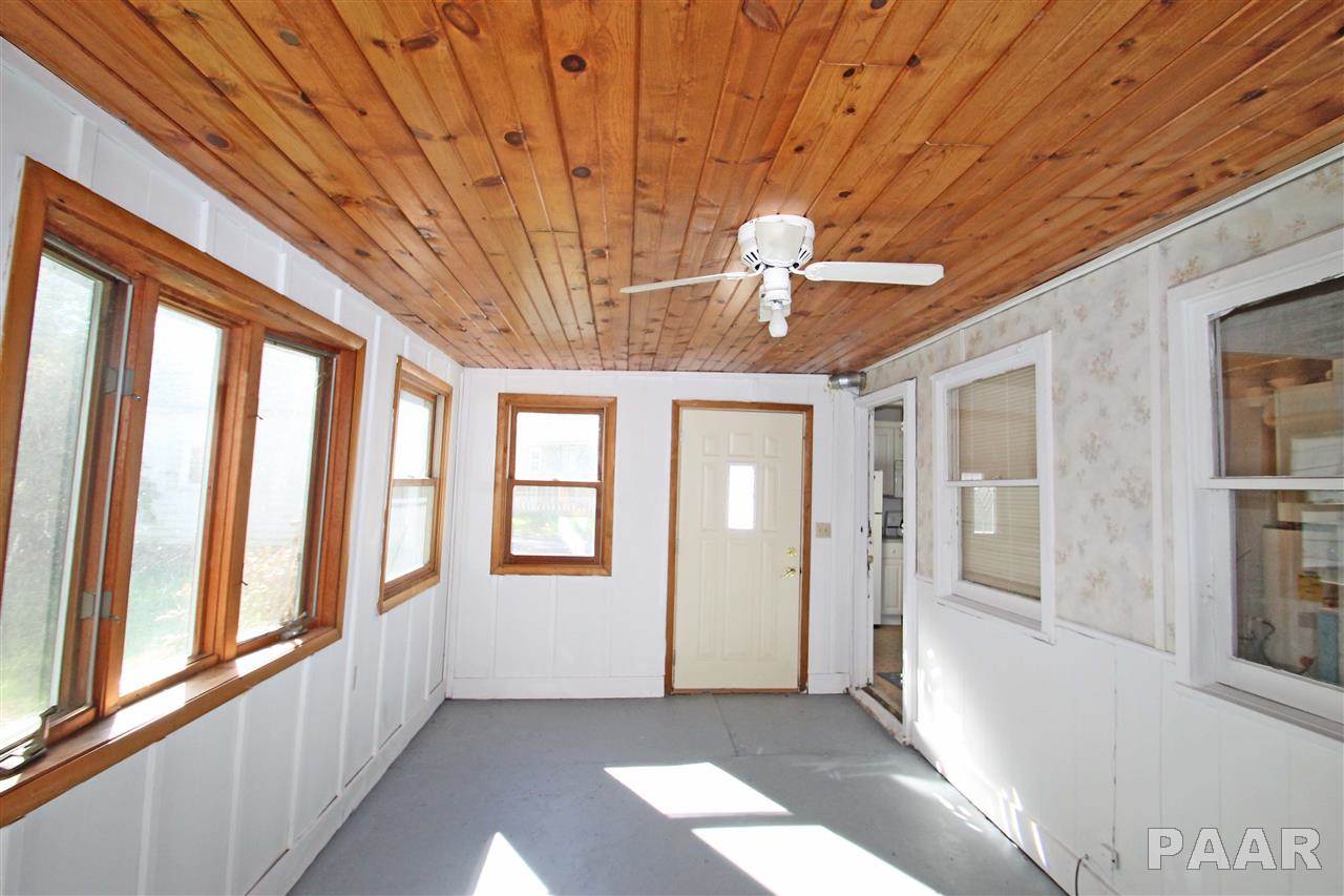 933 West Ridgemont Road Peoria, IL 61614 - Photo 9 of 27 Gallery Image 9