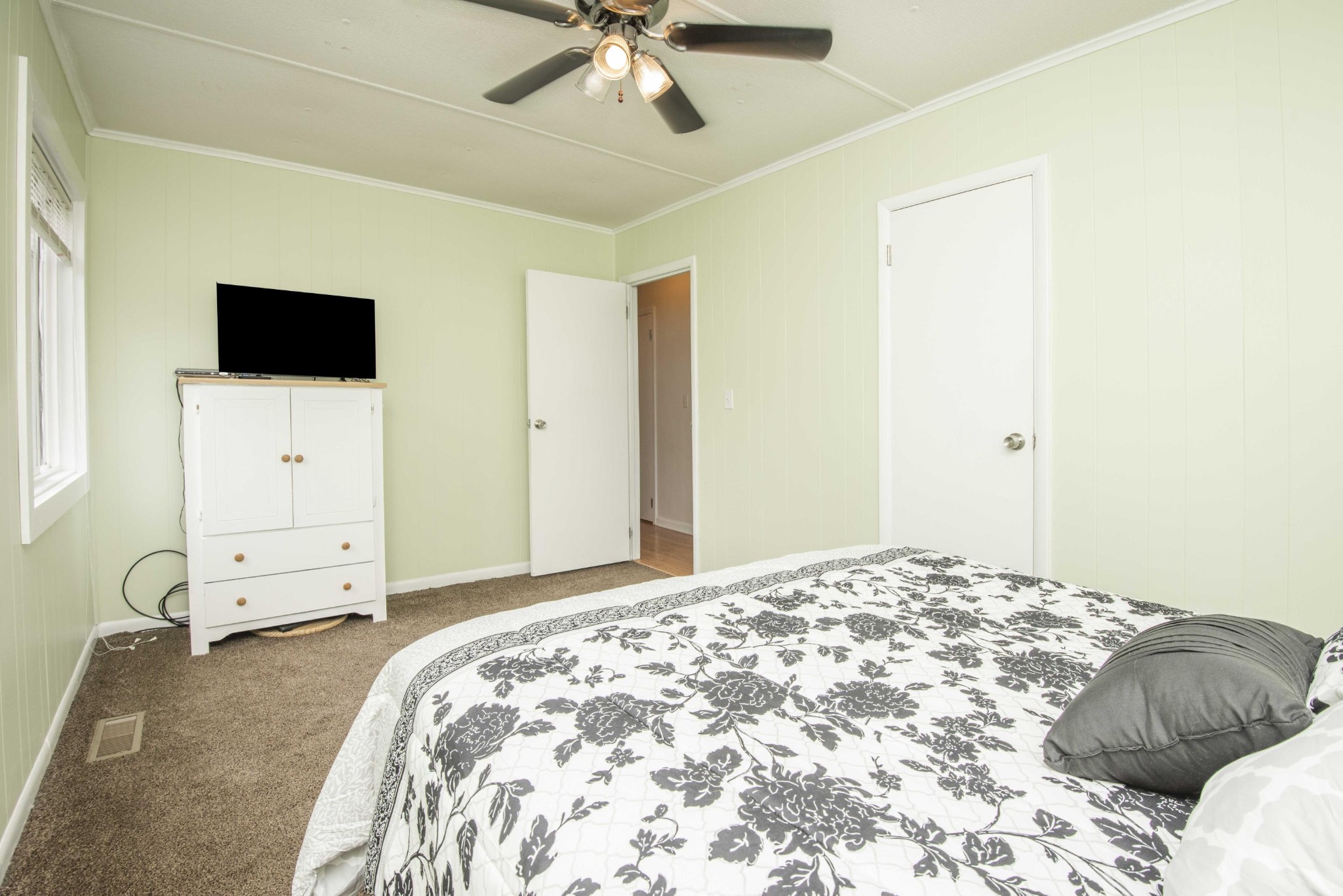 2208 Roundtree Road Knoxville, TN 37923 - Photo 15 of 35 Gallery Image 15