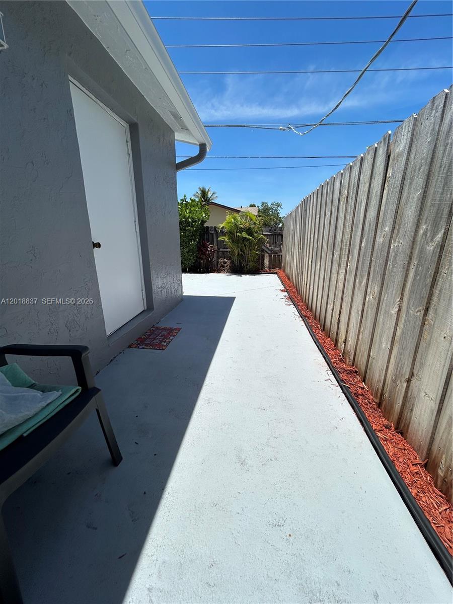 22175 Southwest 62nd Court Boca Raton, FL 33428 - Photo 2 of 12 Gallery Image 2