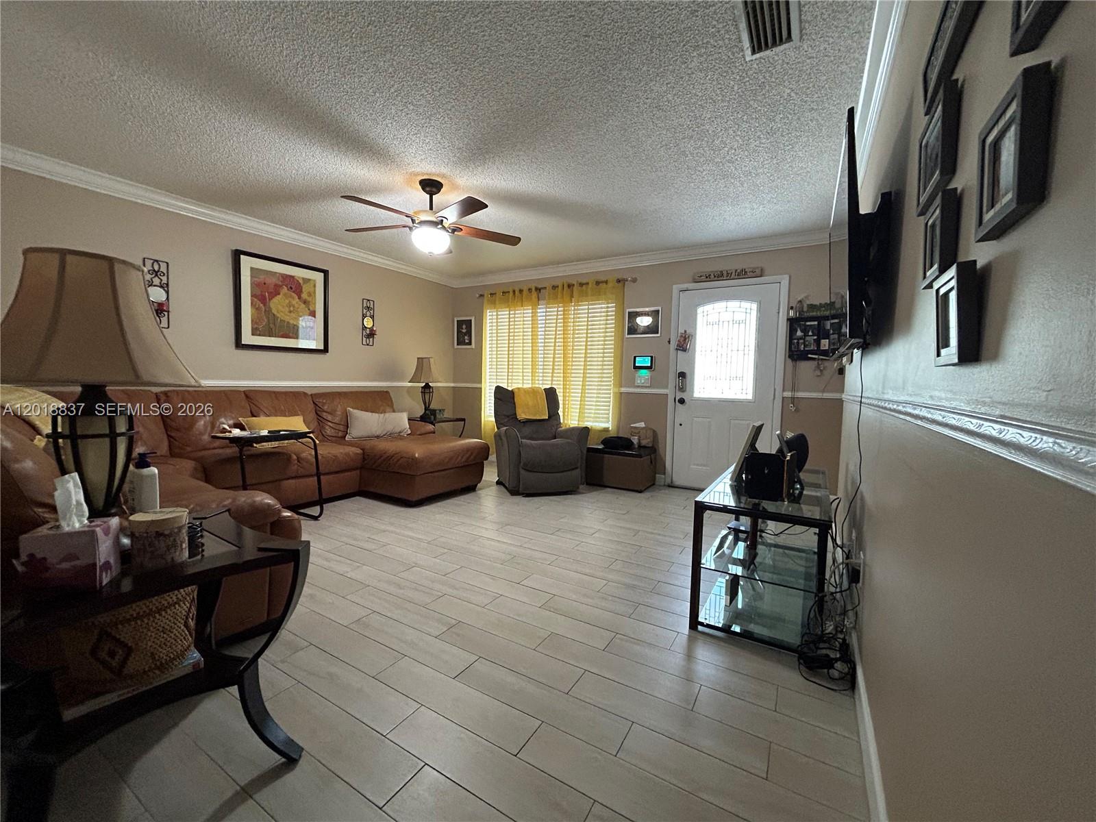 22175 Southwest 62nd Court Boca Raton, FL 33428 - Photo 3 of 12 Gallery Image 3