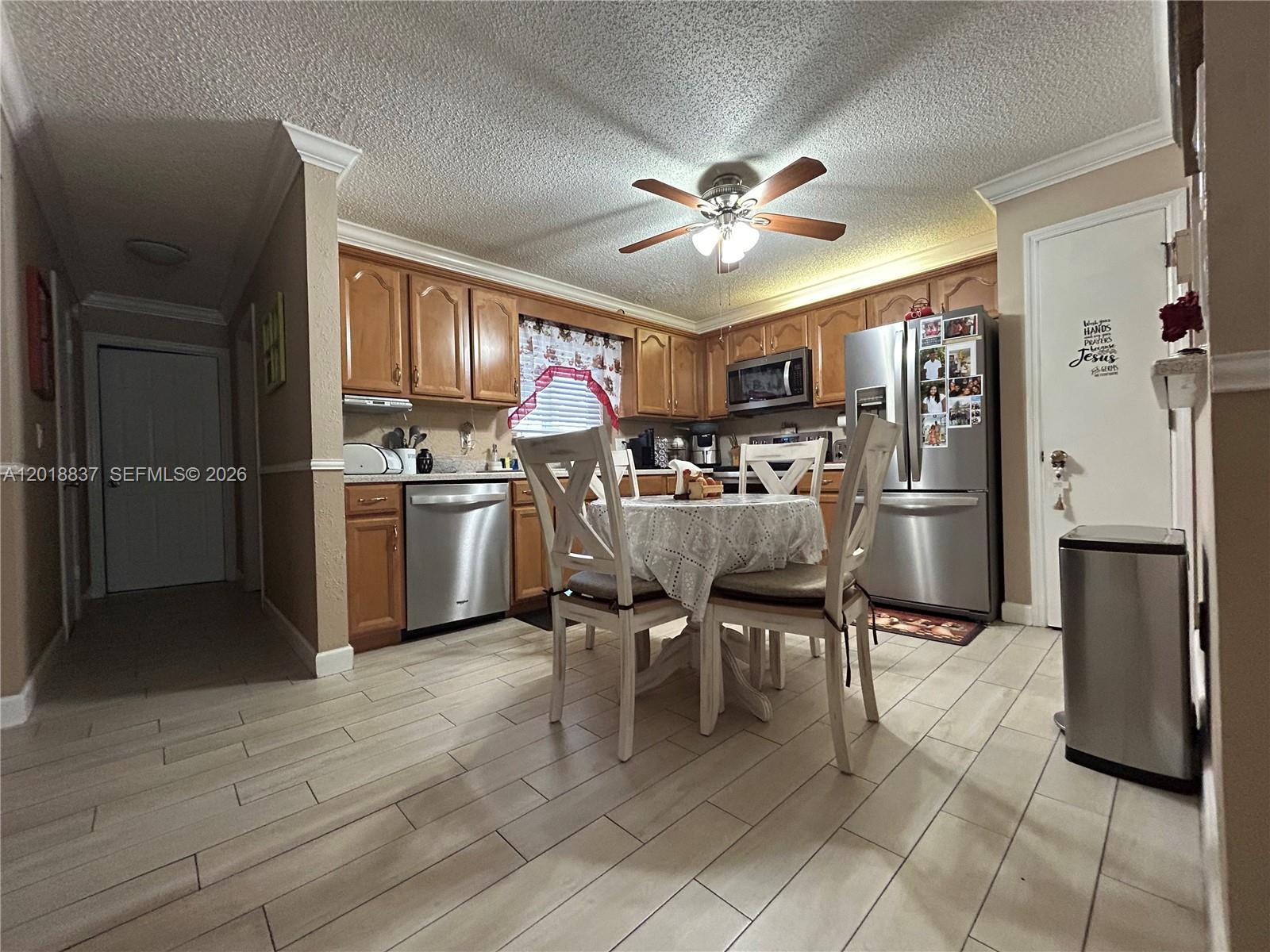 22175 Southwest 62nd Court Boca Raton, FL 33428 - Photo 4 of 12 Gallery Image 4