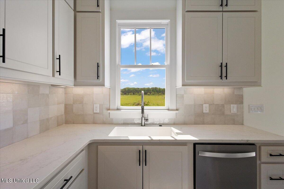 229 Harmony Street Flowood, MS 39232 - Photo 14 of 34 14-3HTP2016