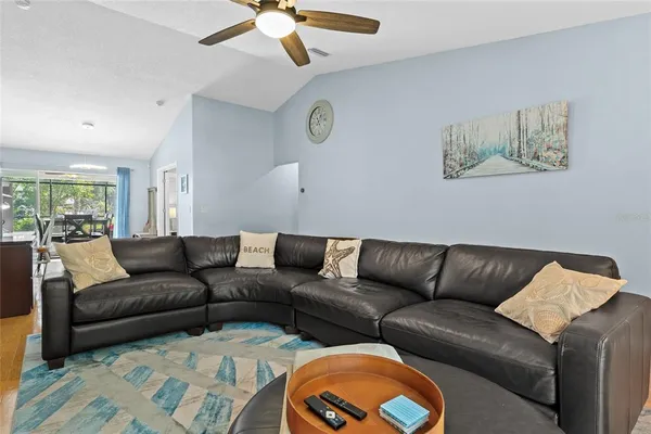 $2,600 | 2718 Feiffer Circle, Sarasota, FL 34235