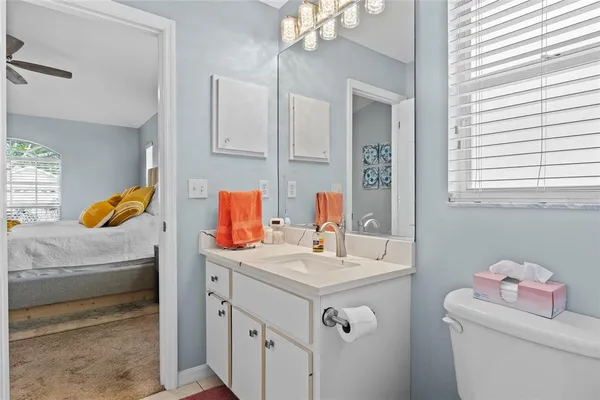 $2,600 | 2718 Feiffer Circle, Sarasota, FL 34235