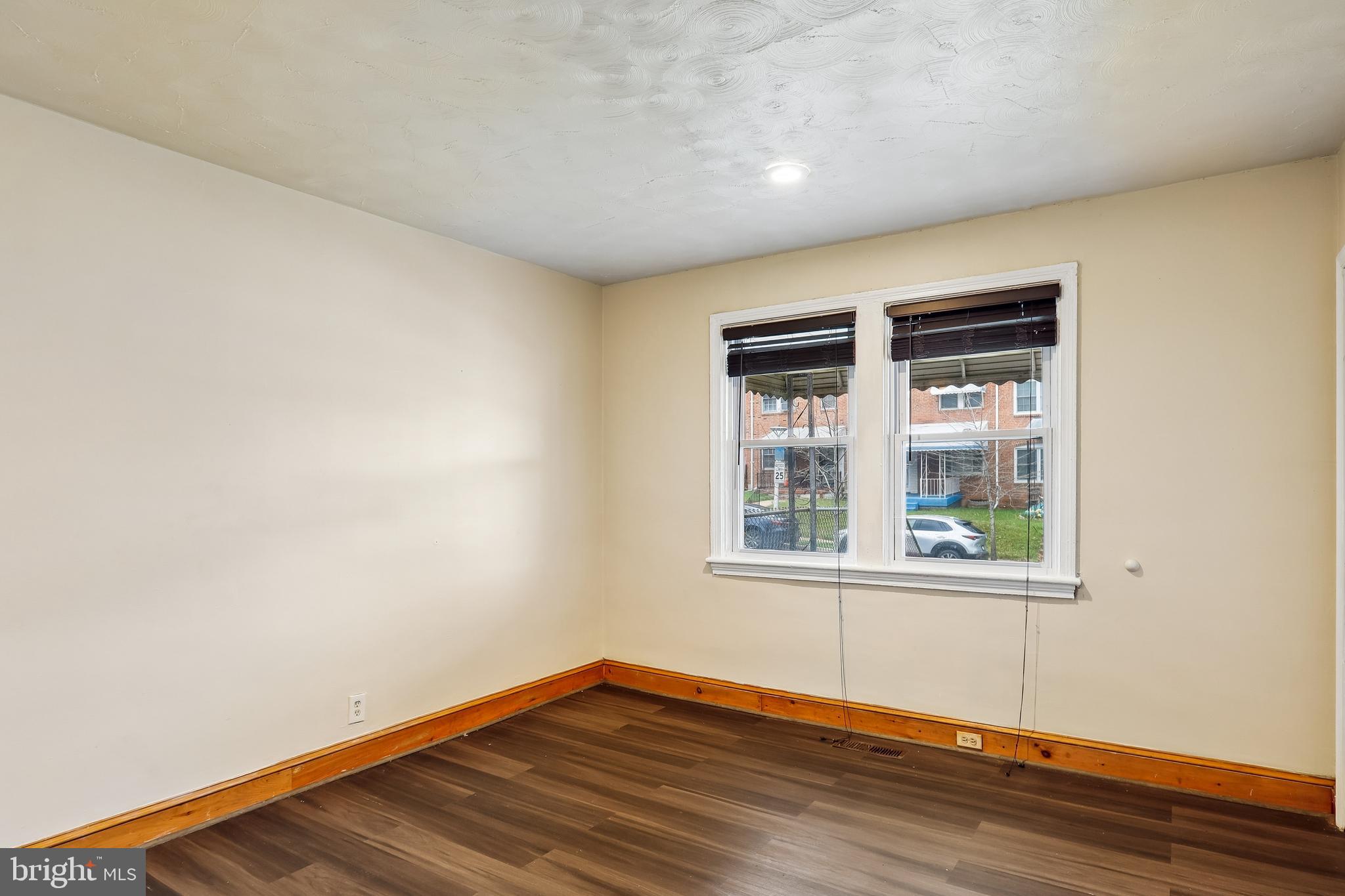 147 Denison Street Baltimore, MD 21229 - Photo 5 of 21