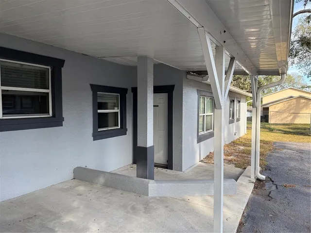 $1,295 | 822 South Lone Oak Drive, Unit B, Leesburg, FL 34748