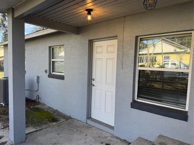 $1,295 | 822 South Lone Oak Drive, Unit B, Leesburg, FL 34748