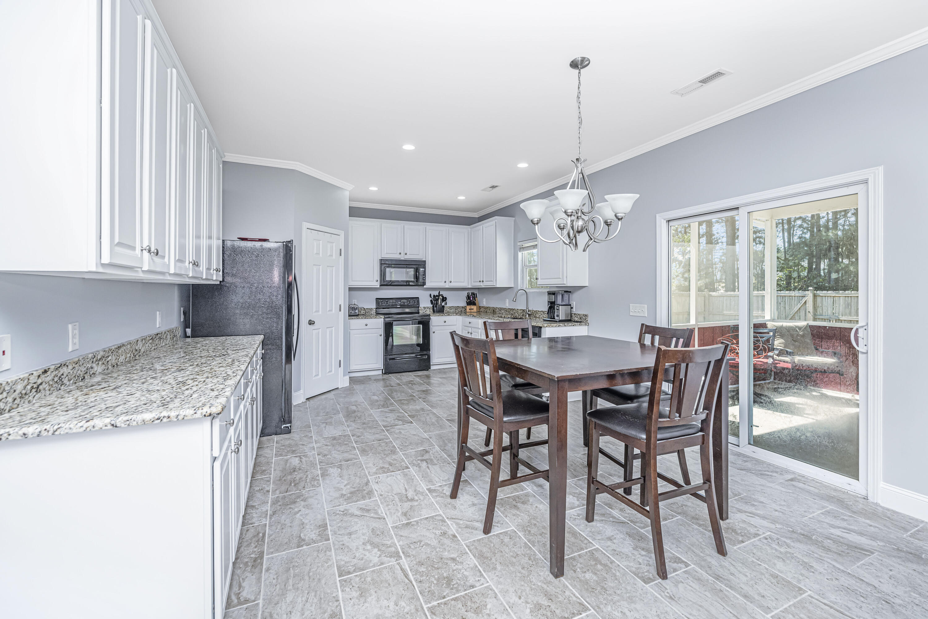 327 Deep River Road Summerville, SC 29486 - Photo 9 of 35 327DeepRiver19