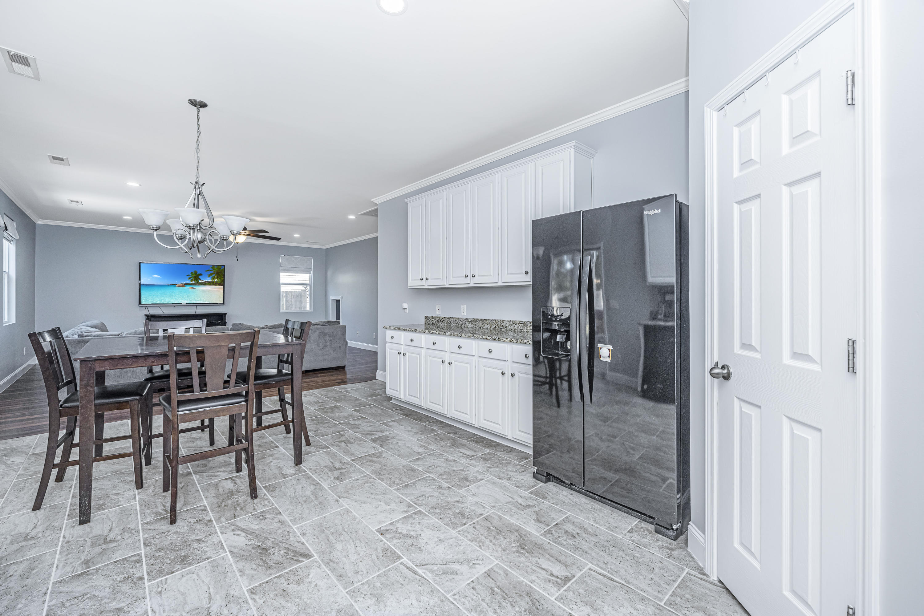 327 Deep River Road Summerville, SC 29486 - Photo 10 of 35 327DeepRiver22