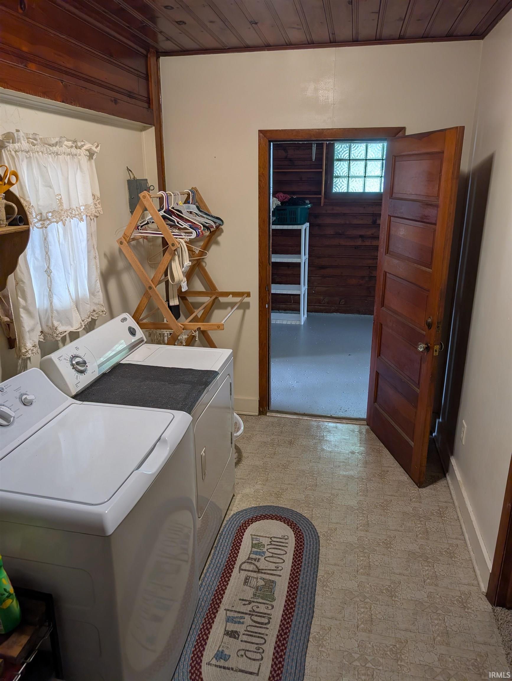 405 West Line Street Geneva, IN 46740 - Photo 21 of 30