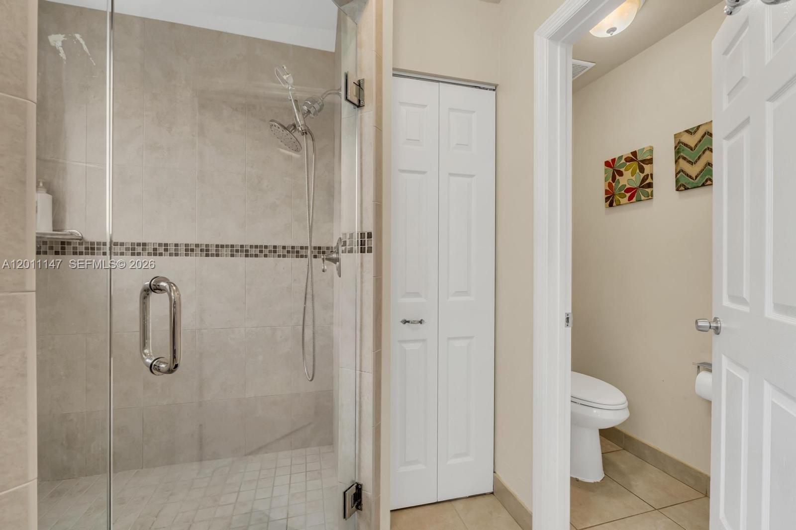 16221 Southwest 72nd Terrace Miami, FL 33193 - Photo 23 of 28