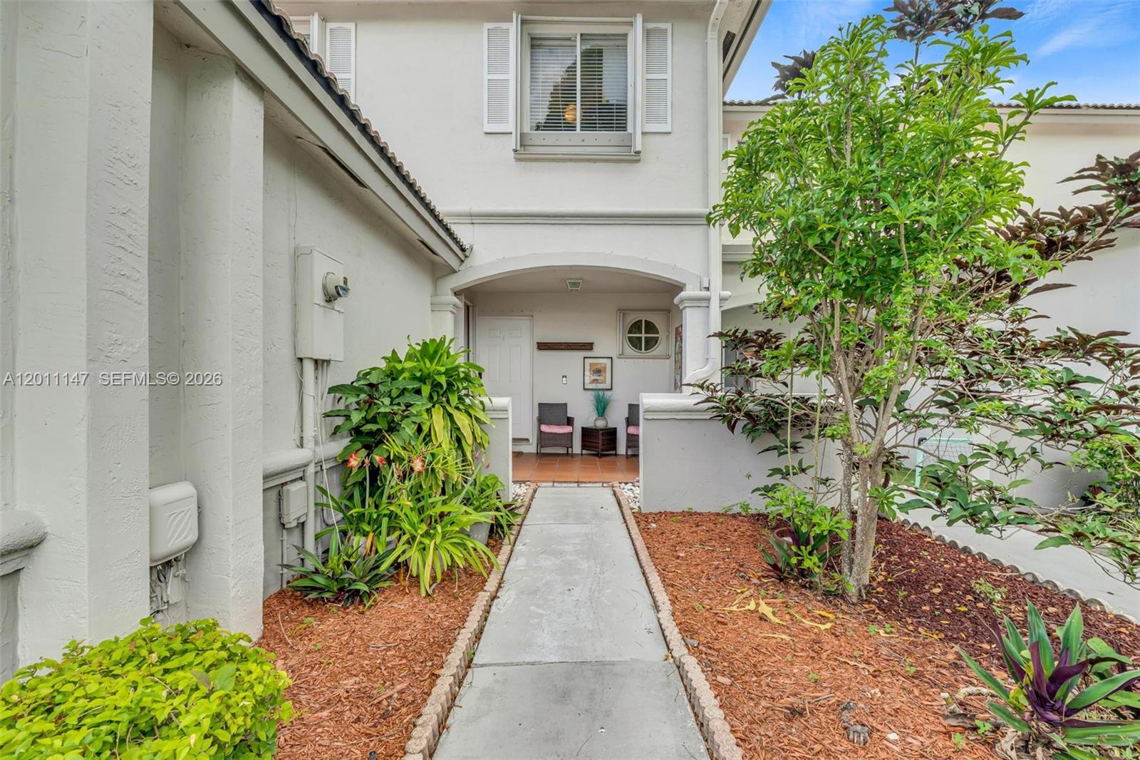 16221 Southwest 72nd Terrace Miami, FL 33193 - Photo 3 of 28