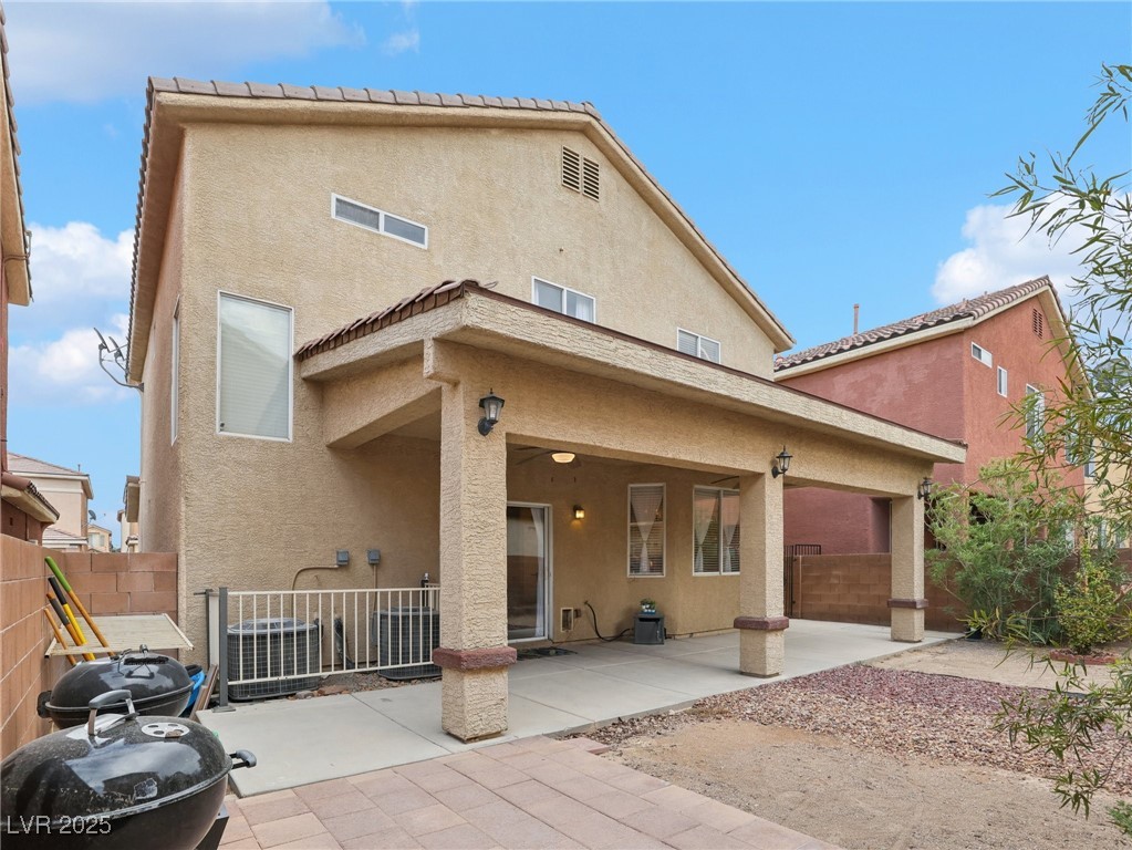 5437 Raccoon Valley Lane Las Vegas, NV 89122 - Photo 35 of 44 Backyard is ready for your inspiration!